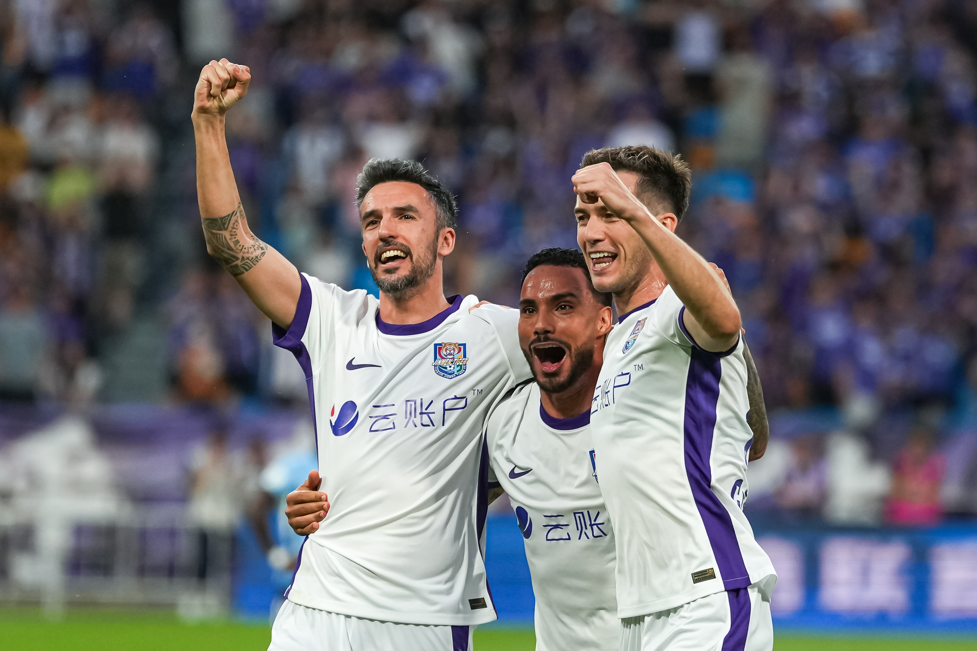 津门虎3-0破运动战球荒 于根伟停赛期首胜摆脱垫底 津门虎3-0破运动战球荒 于根伟停赛期首胜摆脱垫底