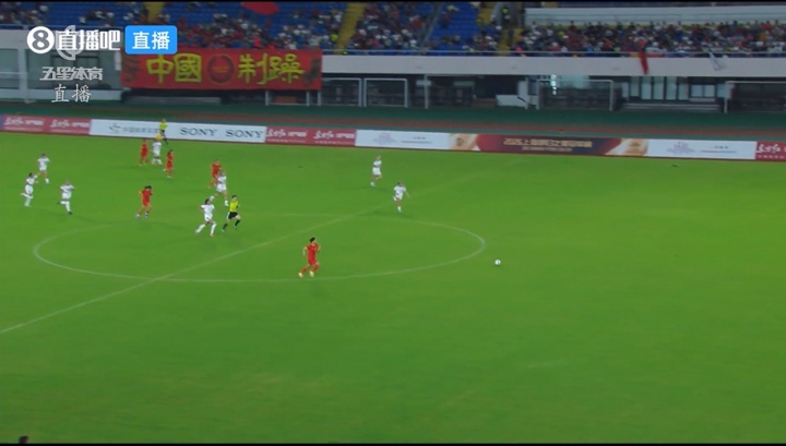 方珍珠超级单刀过门将推射空门 U17中国女足2-0领先皇马
