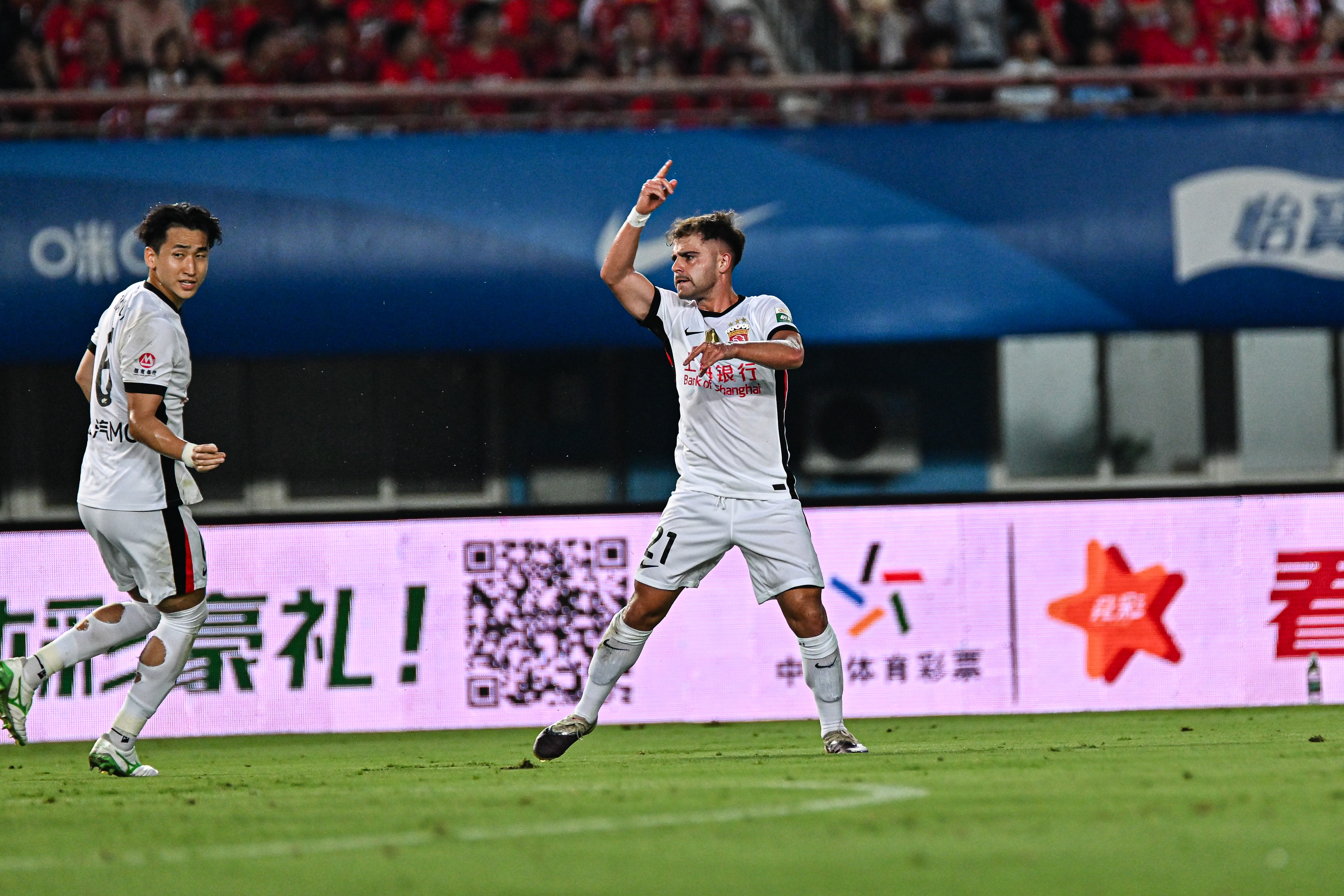 海港亚冠历史交锋:对全北现代2胜2平2负,五队从未交手 海港亚冠历史交锋:对全北现代2胜2平2负,五队从未交手